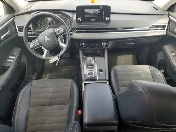 JA4J3UA84PZ057258 2023 MITSUBISHI OUTLANDER - Image 8