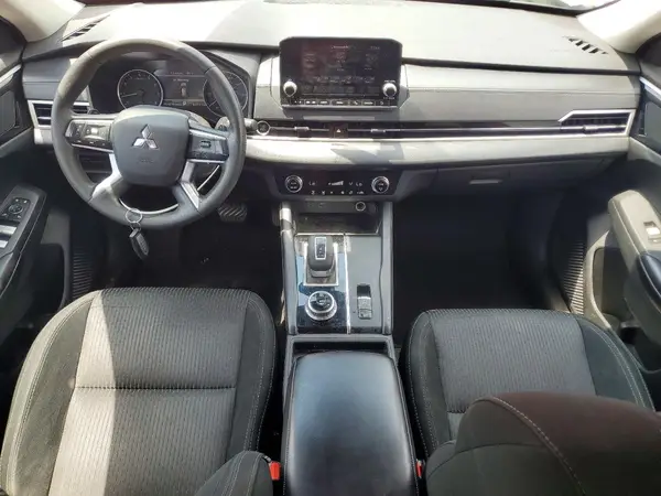 JA4J3UA84RZ005535 2024 MITSUBISHI OUTLANDER - Image 8
