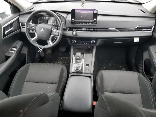 JA4J3UA84RZ043234 2024 MITSUBISHI OUTLANDER - Image 8