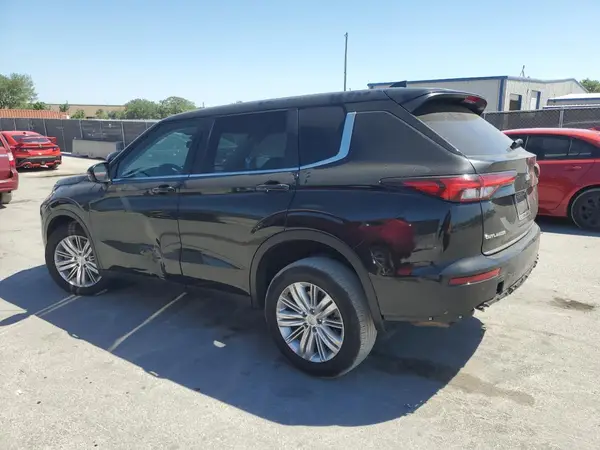 JA4J3UA84RZ054718 2024 MITSUBISHI OUTLANDER - Image 2