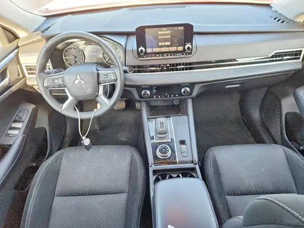 JA4J3UA84RZ054900 2024 MITSUBISHI OUTLANDER - Image 8