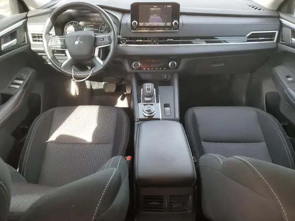 JA4J3UA84RZ056047 2024 MITSUBISHI OUTLANDER - Image 8