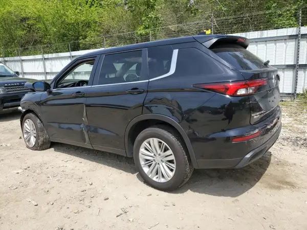 JA4J3UA84RZ083796 2024 MITSUBISHI OUTLANDER - Image 2