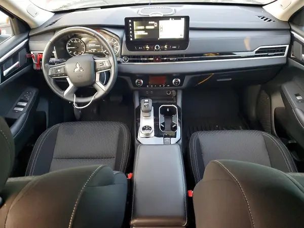 JA4J3UA84SZ030991 2025 MITSUBISHI OUTLANDER - Image 8