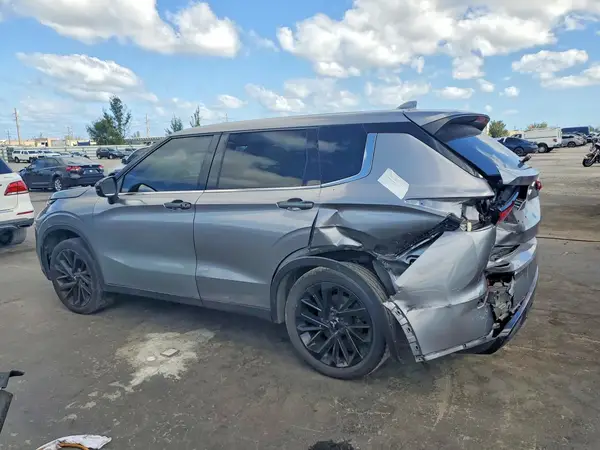 JA4J3UA85NZ072672 2022 MITSUBISHI OUTLANDER - Image 2