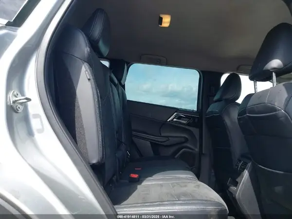 JA4J3UA85NZ072932 2022 MITSUBISHI OUTLANDER - Image 8