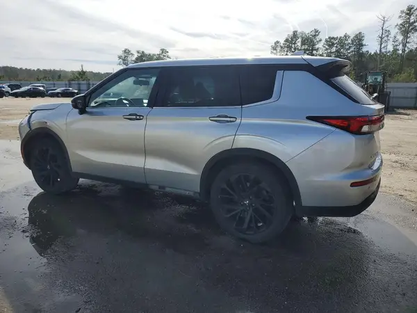 JA4J3UA85NZ090041 2022 MITSUBISHI OUTLANDER - Image 2