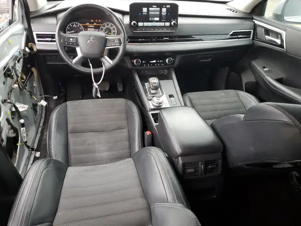 JA4J3UA85PZ012071 2023 MITSUBISHI OUTLANDER - Image 8