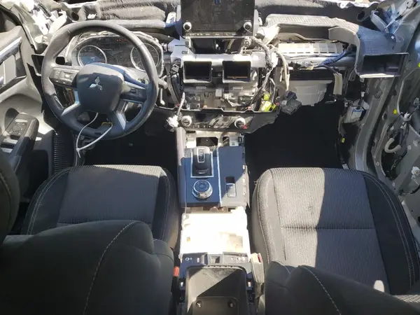 JA4J3UA85RZ024580 2024 MITSUBISHI OUTLANDER - Image 8