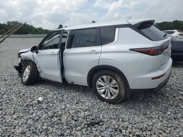 JA4J3UA85SZ014430 2025 MITSUBISHI OUTLANDER - Image 2