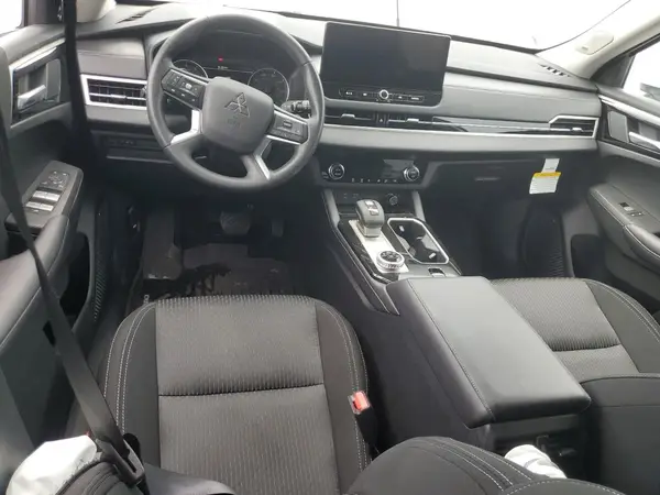 JA4J3UA85SZ014430 2025 MITSUBISHI OUTLANDER - Image 8
