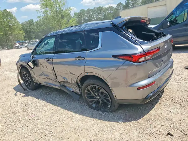 JA4J3UA86NZ077735 2022 MITSUBISHI OUTLANDER - Image 2