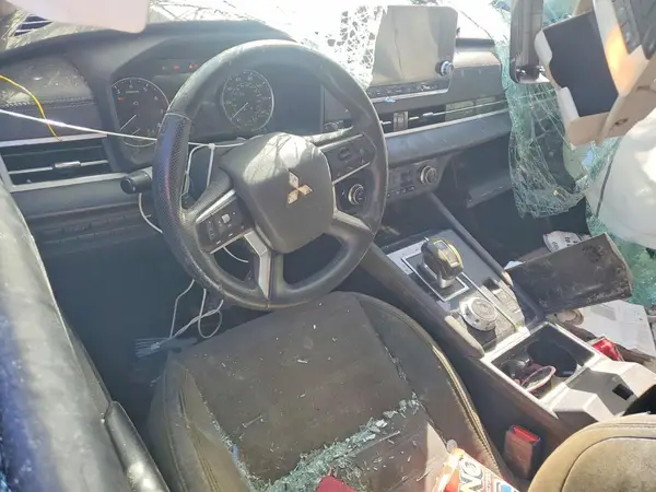 JA4J3UA86PZ013228 2023 MITSUBISHI OUTLANDER - Image 8