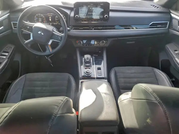 JA4J3UA86PZ030711 2023 MITSUBISHI OUTLANDER - Image 8