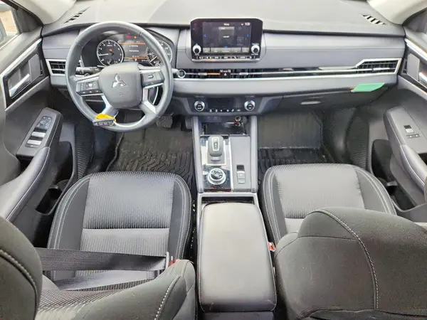JA4J3UA86RZ073867 2024 MITSUBISHI OUTLANDER - Image 8