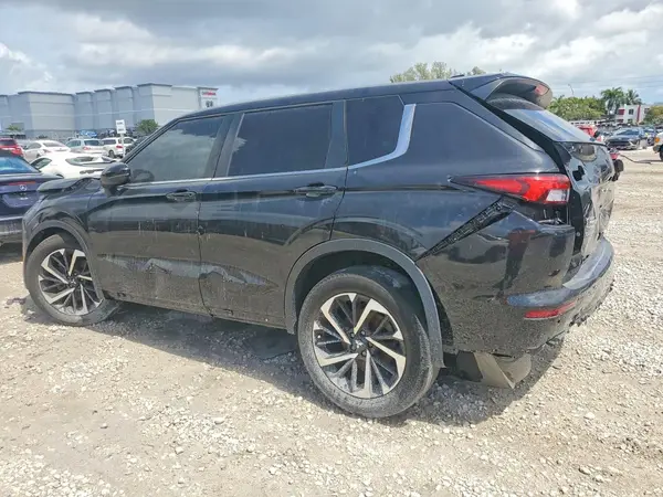 JA4J3UA87NZ011923 2022 MITSUBISHI OUTLANDER - Image 2