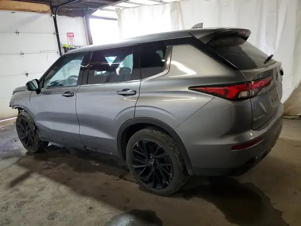 JA4J3UA87NZ069272 2022 MITSUBISHI OUTLANDER - Image 2