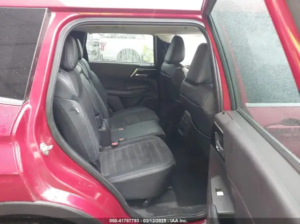 JA4J3UA87NZ085214 2022 MITSUBISHI OUTLANDER - Image 8