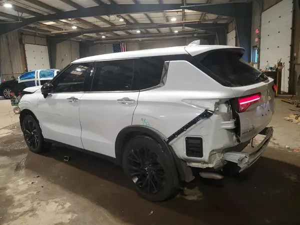 JA4J3UA87NZ089344 2022 MITSUBISHI OUTLANDER - Image 2