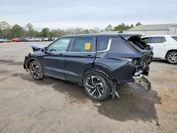 JA4J3UA87PZ016607 2023 MITSUBISHI OUTLANDER - Image 2