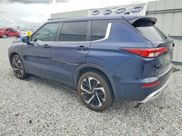JA4J3UA87PZ040115 2023 MITSUBISHI OUTLANDER - Image 2