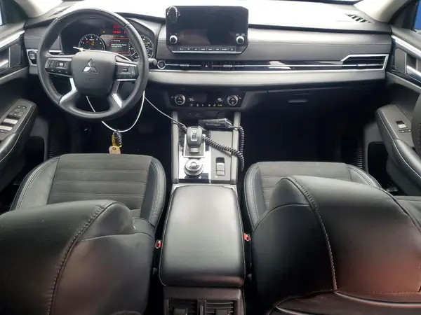 JA4J3UA87PZ040115 2023 MITSUBISHI OUTLANDER - Image 8
