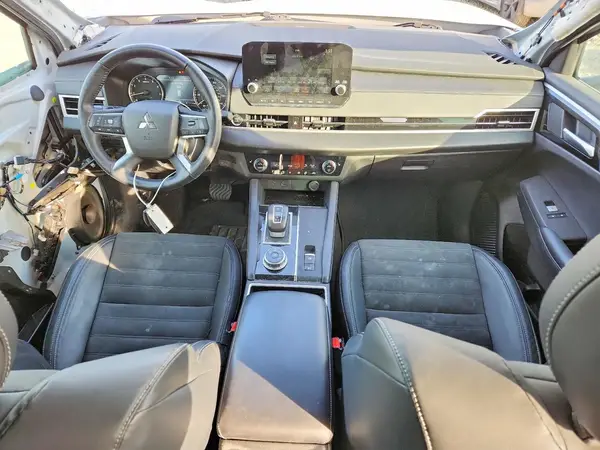 JA4J3UA87PZ045699 2023 MITSUBISHI OUTLANDER - Image 8