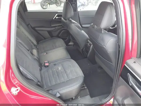 JA4J3UA87PZ055388 2023 MITSUBISHI OUTLANDER - Image 8