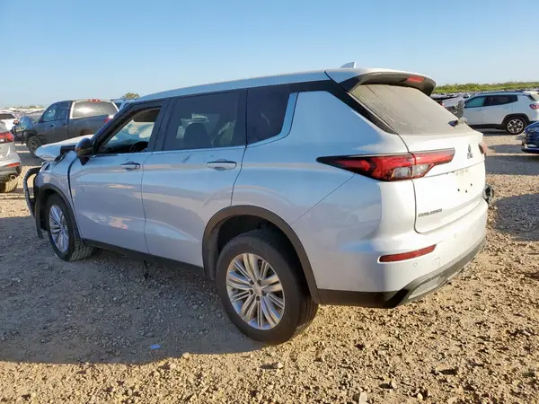 JA4J3UA87RZ017016 2024 MITSUBISHI OUTLANDER - Image 2