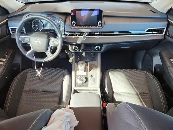 JA4J3UA87RZ055037 2024 MITSUBISHI OUTLANDER - Image 8