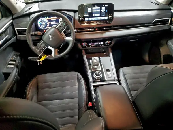 JA4J3UA88PZ009973 2023 MITSUBISHI OUTLANDER - Image 8