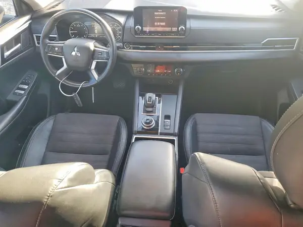 JA4J3UA88PZ030564 2023 MITSUBISHI OUTLANDER - Image 8