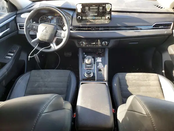 JA4J3UA88PZ057604 2023 MITSUBISHI OUTLANDER - Image 8