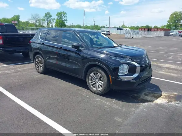 JA4J3UA88RZ028235 2024 MITSUBISHI OUTLANDER - Image 1