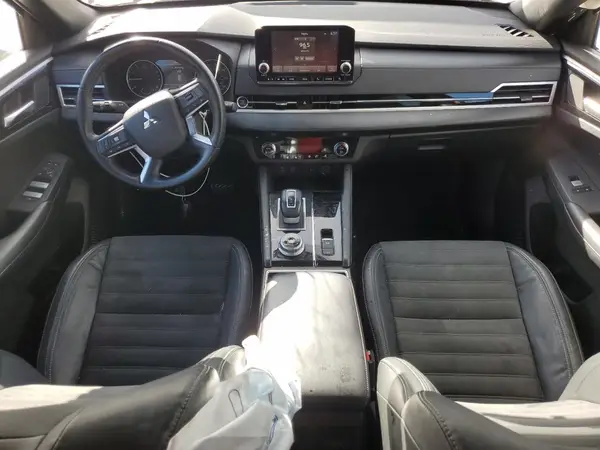 JA4J3UA89NZ089748 2022 MITSUBISHI OUTLANDER - Image 8