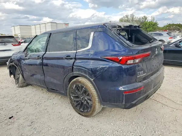 JA4J3UA89NZ090074 2022 MITSUBISHI OUTLANDER - Image 2