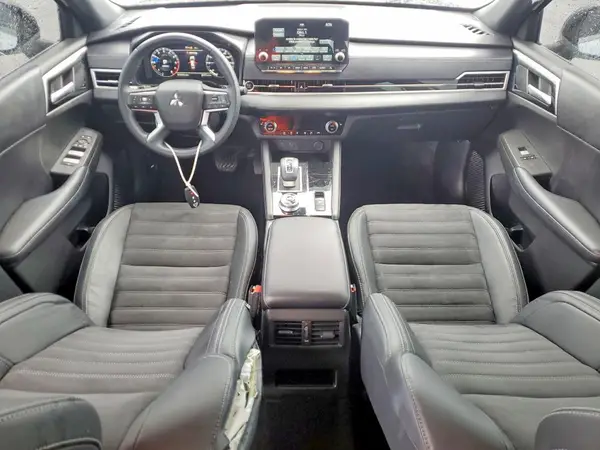 JA4J3UA89PZ040682 2023 MITSUBISHI OUTLANDER - Image 8