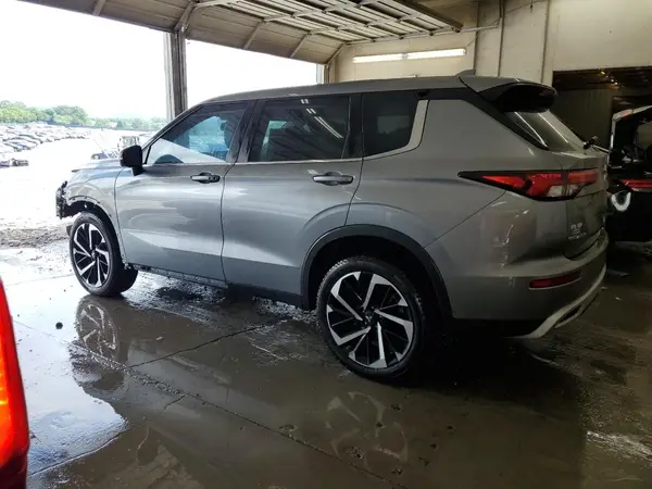JA4J3UA8XNZ005596 2022 MITSUBISHI OUTLANDER - Image 2