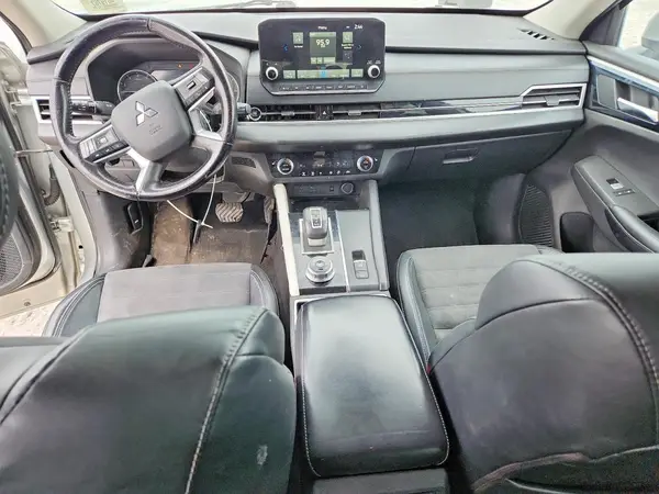 JA4J3UA8XNZ010359 2022 MITSUBISHI OUTLANDER - Image 8