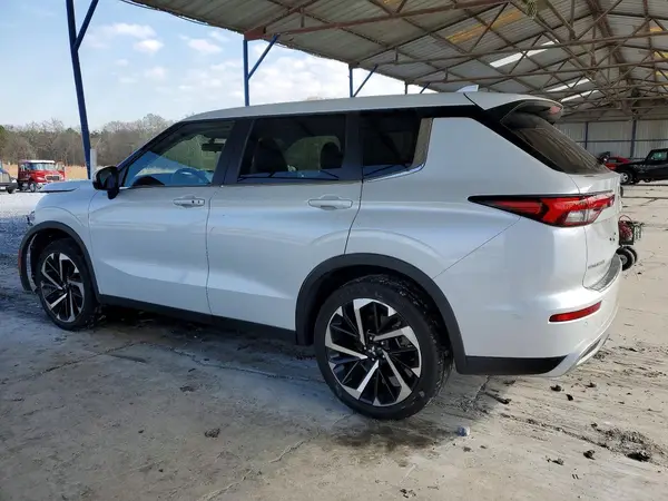 JA4J3UA8XNZ049744 2022 MITSUBISHI OUTLANDER - Image 2