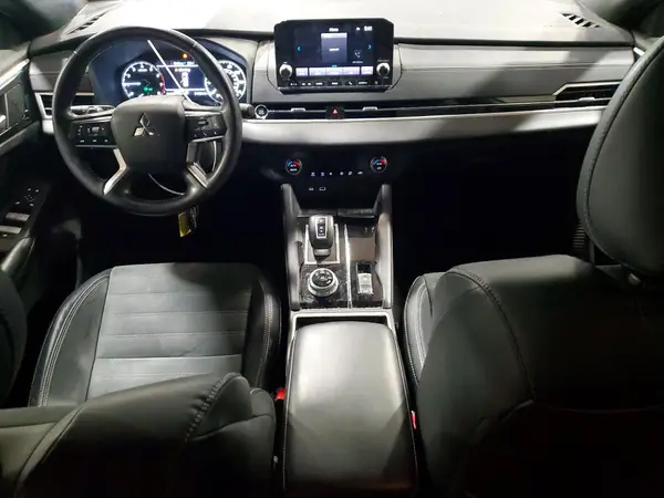 JA4J3UA8XNZ076586 2022 MITSUBISHI OUTLANDER - Image 8