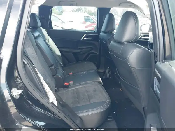 JA4J3UA8XPZ038696 2023 MITSUBISHI OUTLANDER - Image 8