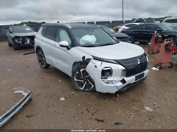 JA4J3VA80PZ022027 2023 MITSUBISHI OUTLANDER - Image 1