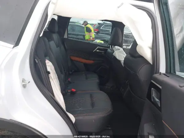 JA4J3VA80PZ022027 2023 MITSUBISHI OUTLANDER - Image 8