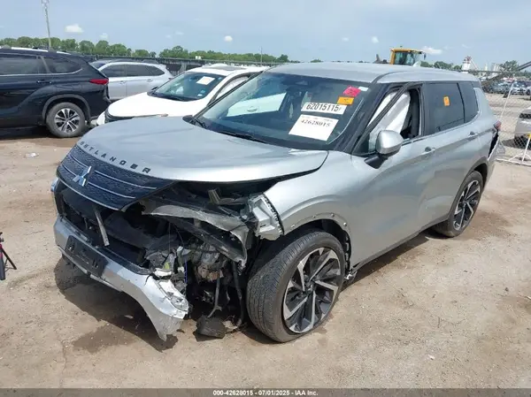 JA4J3VA80RZ018269 2024 MITSUBISHI OUTLANDER - Image 2