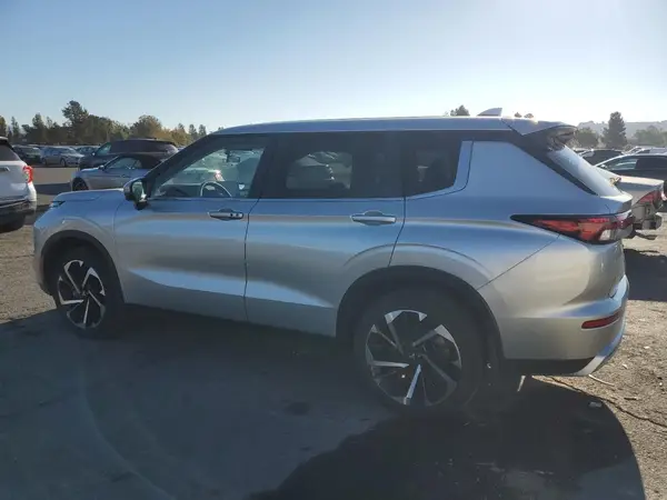 JA4J3VA80RZ020183 2024 MITSUBISHI OUTLANDER - Image 2