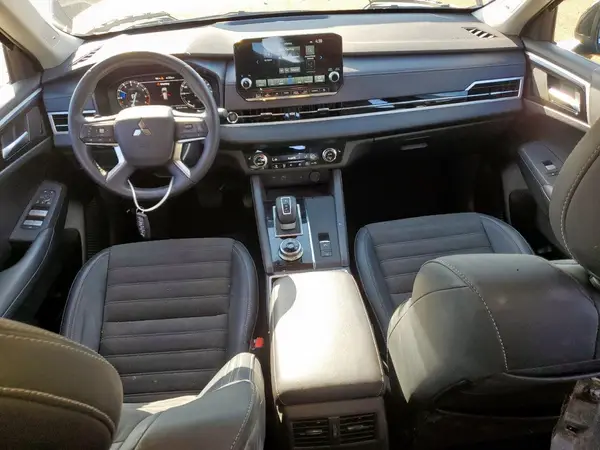 JA4J3VA80RZ042331 2024 MITSUBISHI OUTLANDER - Image 8