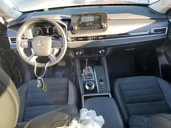 JA4J3VA80RZ060439 2024 MITSUBISHI OUTLANDER - Image 8