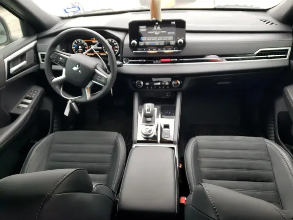 JA4J3VA80RZ062952 2024 MITSUBISHI OUTLANDER - Image 8