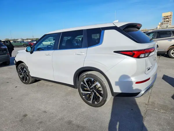 JA4J3VA80RZ077337 2024 MITSUBISHI OUTLANDER - Image 2